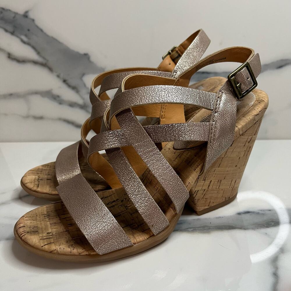 Korks Kork-Ease Wms Gold Metallic Leather Cork Sole Platform Nedra Sandals Sz 8 - Picture 3 of 7